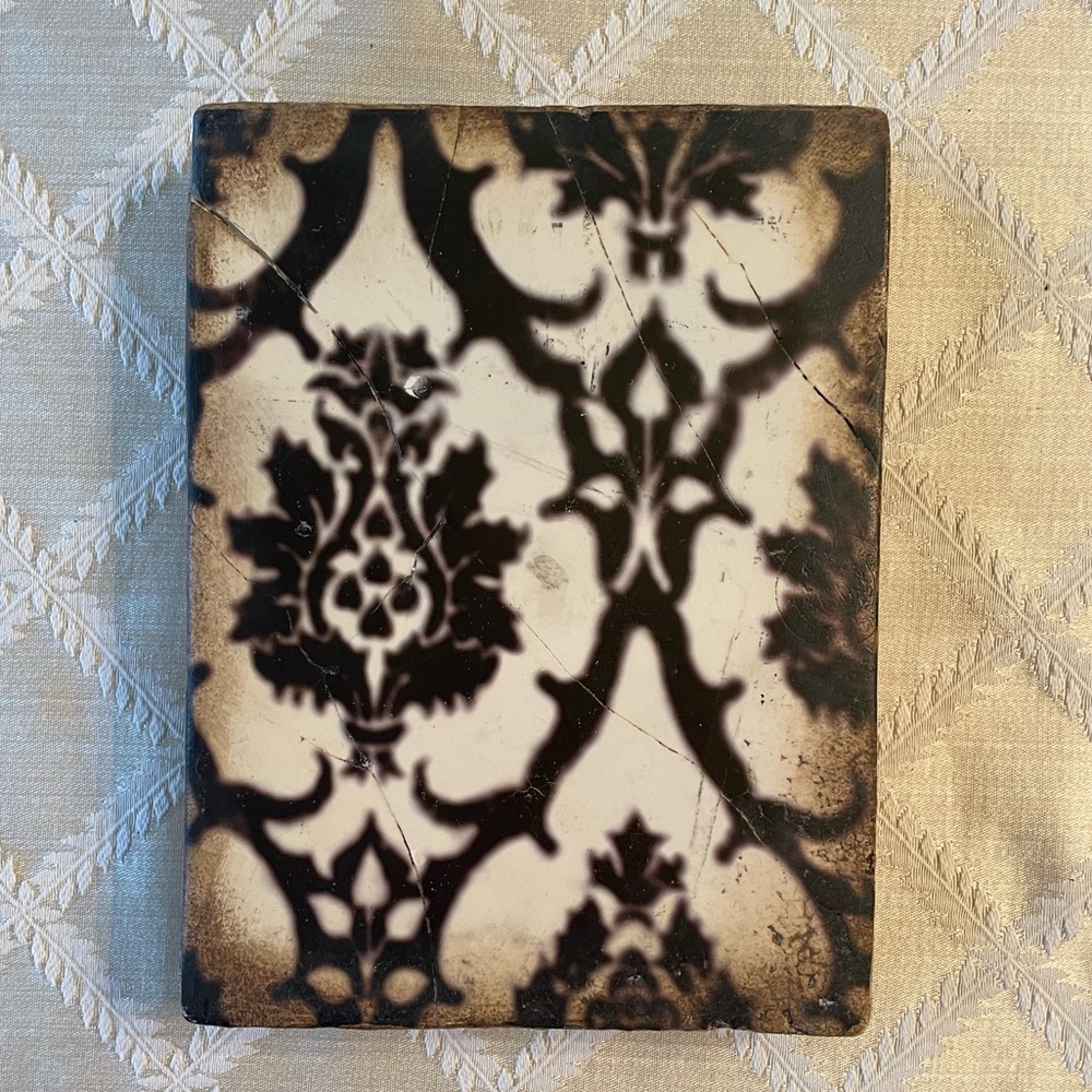 Retired Sid Dickens T99 Black Lace